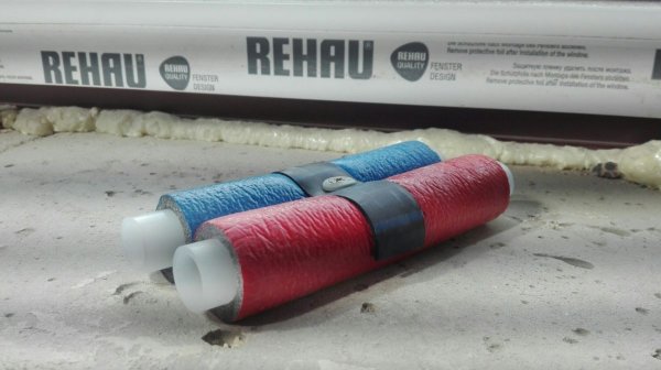 Самодельный крепежный крюк для труб