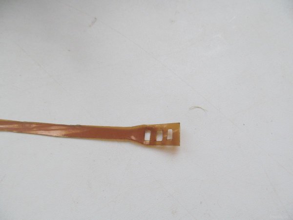 Стяжка из пластиковой бутылки