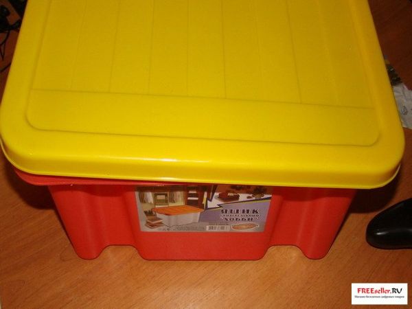 Пластиковый ящик для изготовления самодельного увлажнителя воздуха