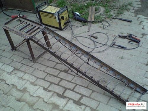 Мини эстакада своими руками. Конструкция самодельной разборной переносной мини эстакады для ремонта и диагностики легковых автомобилей.