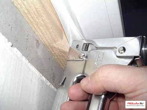 Как сделать откосы из пластика и сэндвич панелей своими руками.