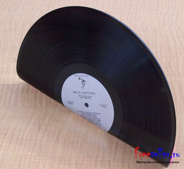 Как сделать оригинальную подставку для книг своими руками используя виниловые пластинки