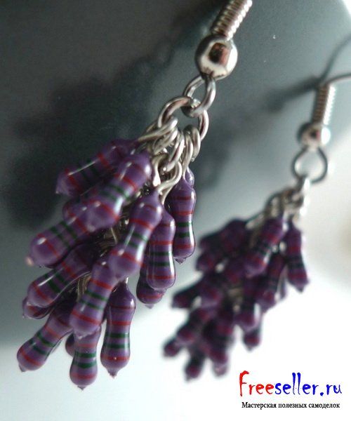 Самодельные сережки напоминающие "Горсть винограда" из резисторов.