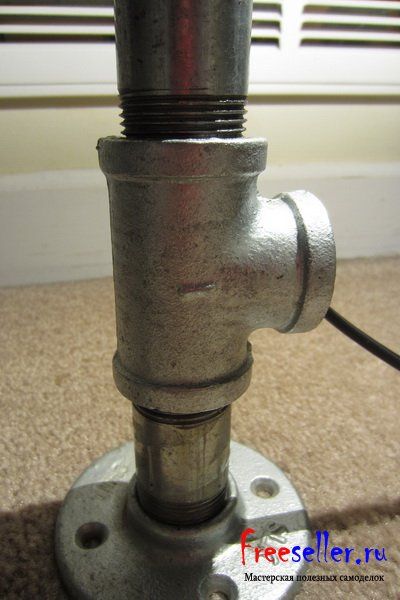 Самодельный светильник из труб