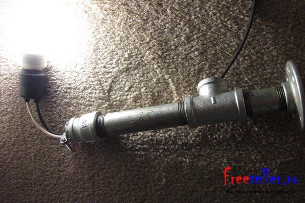 Самодельный светильник из труб