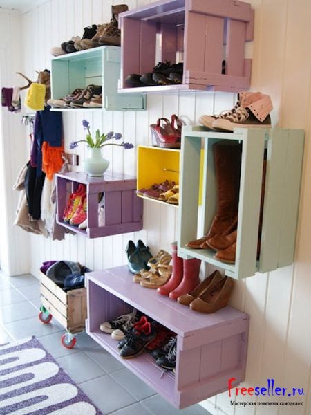 Полки из деревянных ящиков