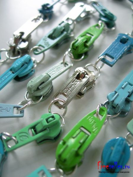 Ожерелье из бегунков от молний своими руками