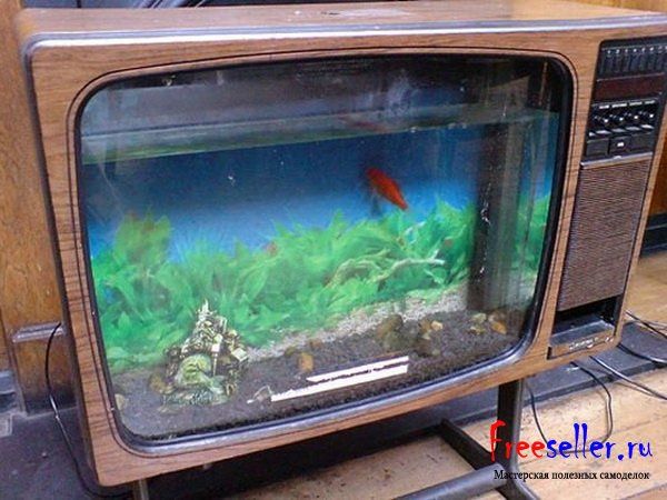 Аквариум для рыбок в старом телевизоре своими руками.