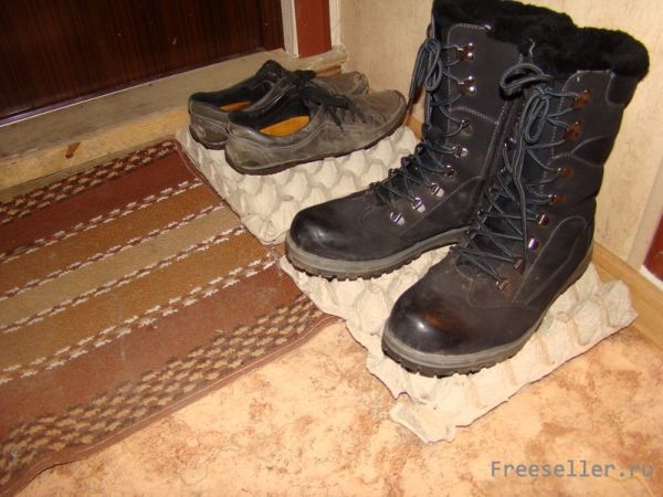 Подставки для обуви из кассет от яиц