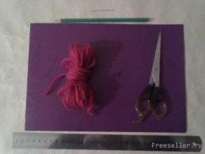 Материалы и инструменты для изготовления фоторамки из картона и ниток