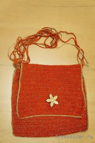 Маленькая сумочка - вязанная своими руками