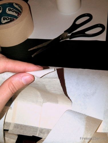 Декупаж свечи с помощью обычной ложки.