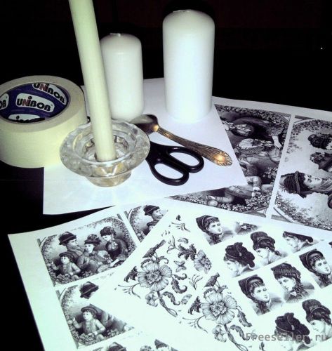 Декупаж свечи с помощью обычной ложки.