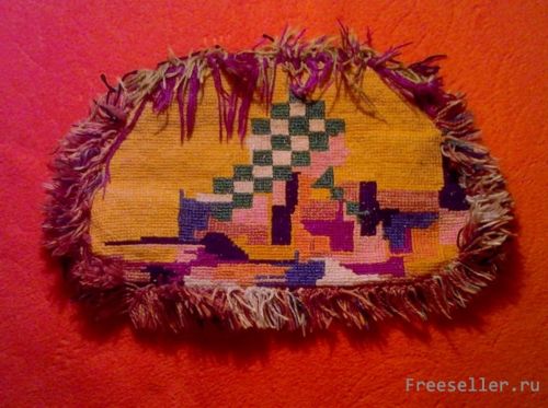 Косметичка вышитая крючком своими руками.