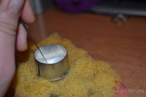 Делаем сережки Пингвины из шерсти