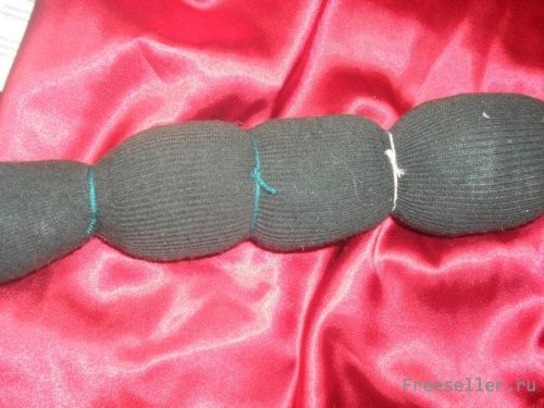 Делаем мягкую игрушку змейку из колготок