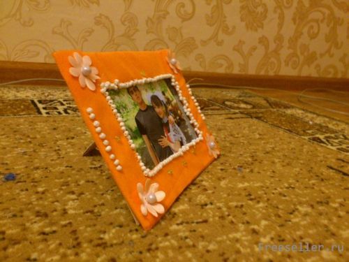Фоторамка из ненужных мелочей своими руками