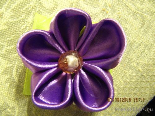 Мастер класс изготовление цветка Канзаши из ленточек своими руками