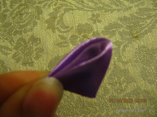 Мастер класс изготовление цветка Канзаши из ленточек своими руками