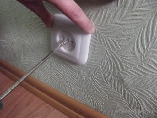 Ремонт электрической розетки своими руками