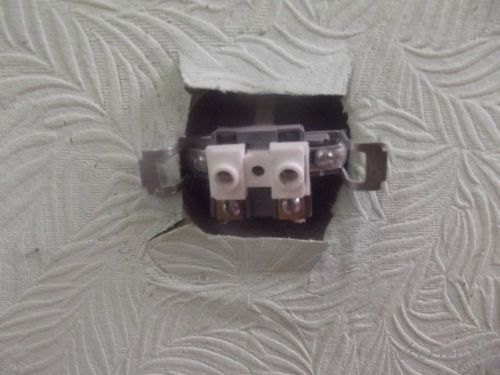 Ремонт электрической розетки своими руками