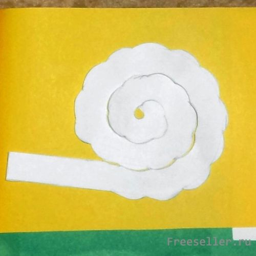 Делаем розы из бумаги своими руками