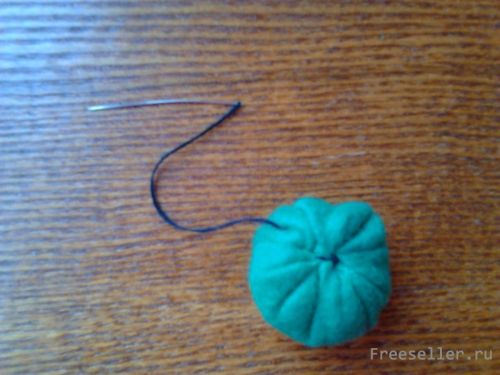 Делаем мягкую игрушку гусеница -своими руками