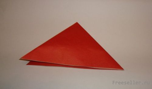 Делаем клубничку из бумаги