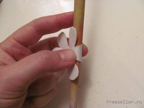 Как сделать красивые цветы из акварельной бумаги