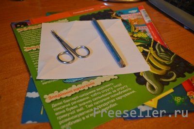 Изготовление рубашки с галстуком из бумаги