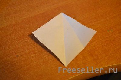 Изготовление рубашки с галстуком из бумаги