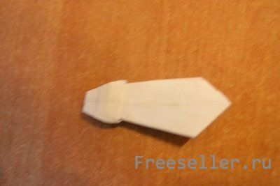 Изготовление рубашки с галстуком из бумаги