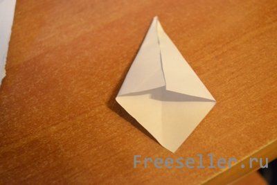 Изготовление рубашки с галстуком из бумаги