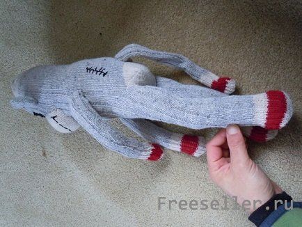 Игрушка Обезьянка - из носков своими руками