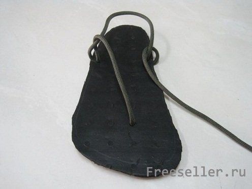 Сандалии из резиновых ковриков своими руками