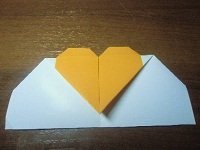 Открытка с сердцем оригами