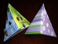 Цветная пирамидка из бумаги