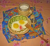 Завтрак в постель из съедобной посуды