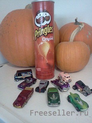 Контейнер для детских игрушек из банки от чипсов Принглс