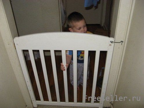 Дверь из детской кроватки своими руками.