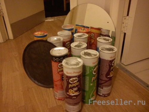 Кофейный столик из банок от чипсов Принглс - материалы для изготовления
