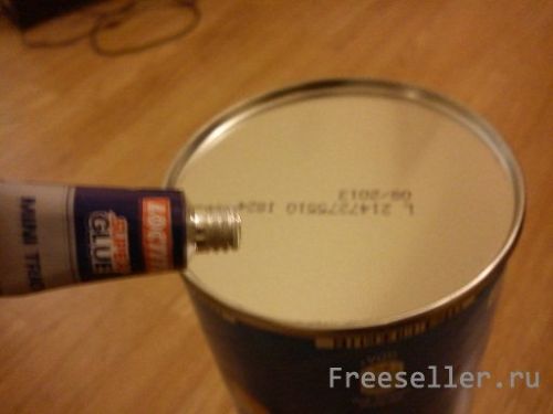 Кофейный столик из банок от чипсов Принглс - изготовление