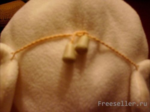Завязки для шапки своими руками
