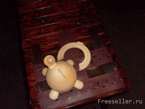 Настольный коврик из старых ремней своими руками.