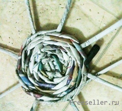 Вазы из газет и журналов своими руками - процесс изготовления