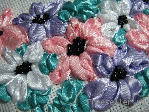 Вышиваем красивую мини-картину своими руками