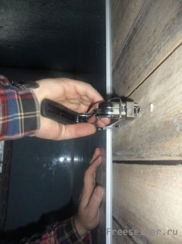 Как произвести отделку стен пластиковыми панелями.