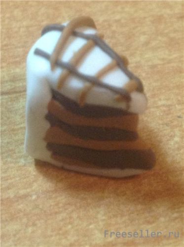 Мастер класс по изготовлению брелока- торта из полимерной глины