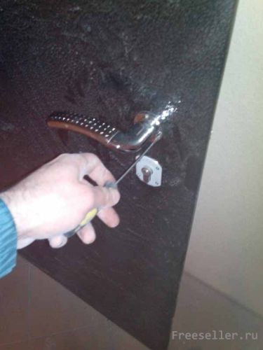 Установка входной металлической двери своими руками