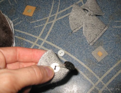 Самодельные меховые тапки для стула